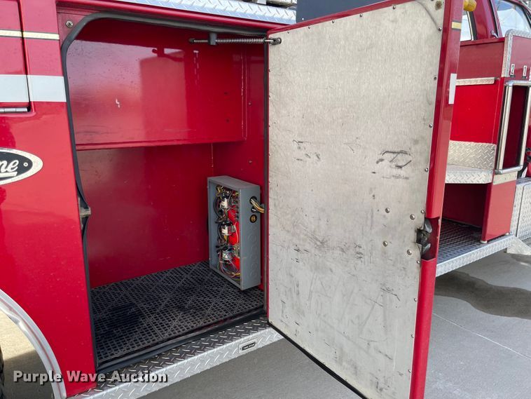 image for item IJ9508 1989 GMC C7000  pumper fire truck