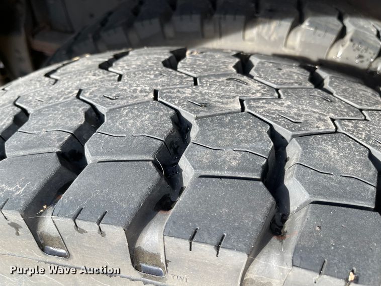 image for item IJ9508 1989 GMC C7000  pumper fire truck