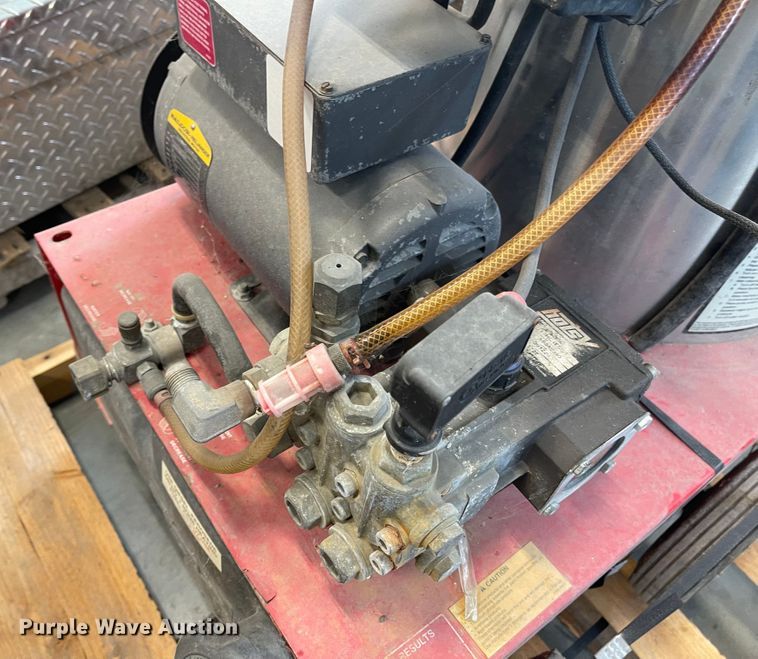 image for item IJ9647 Hotsy 555SS  hot pressure washer