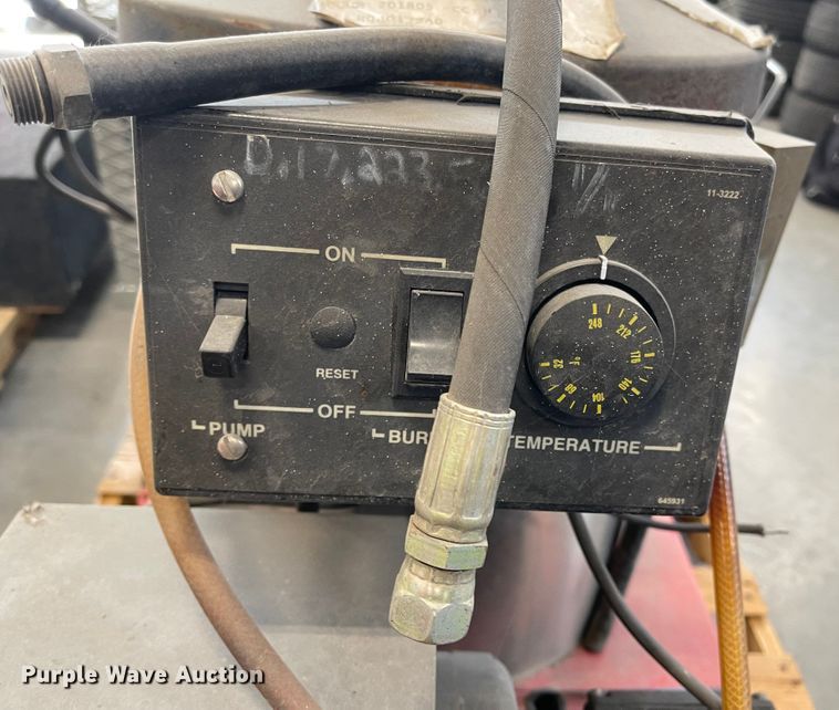 image for item IJ9647 Hotsy 555SS  hot pressure washer