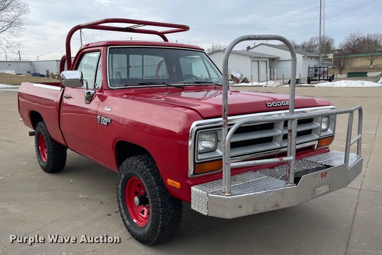 image for item IJ9655 1988 Dodge Ram 150  brush fire truck