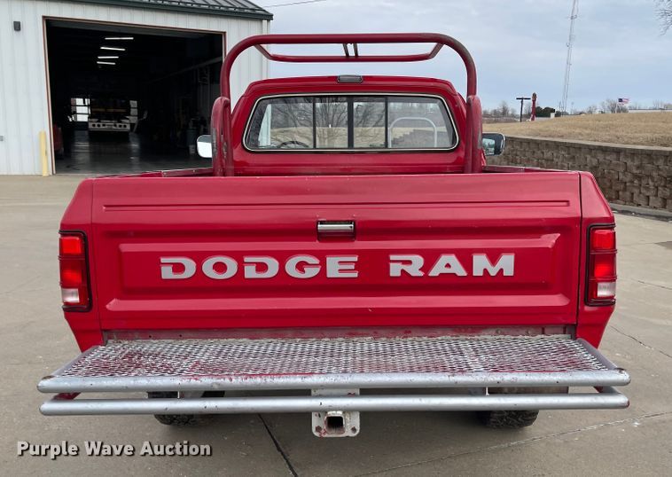 image for item IJ9655 1988 Dodge Ram 150  brush fire truck