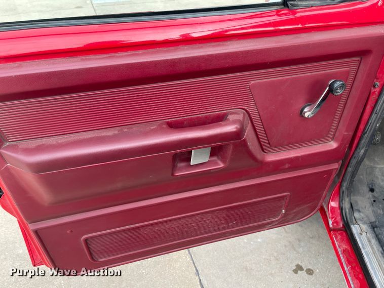 image for item IJ9655 1988 Dodge Ram 150  brush fire truck