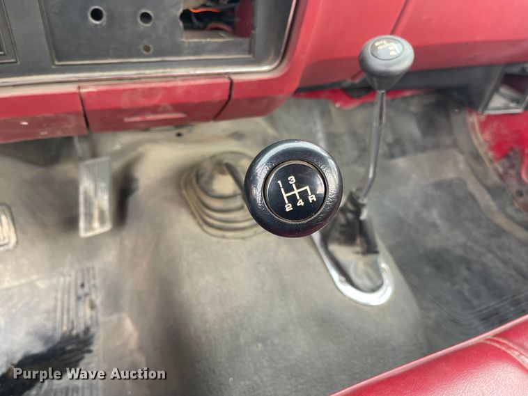 image for item IJ9655 1988 Dodge Ram 150  brush fire truck