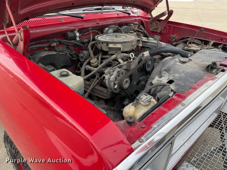 image for item IJ9655 1988 Dodge Ram 150  brush fire truck