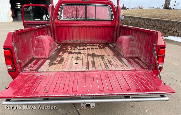 image for item IJ9655 1988 Dodge Ram 150  brush fire truck