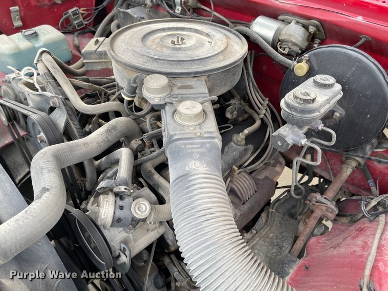 image for item IJ9656 1988 Dodge Ram 150  brush fire truck