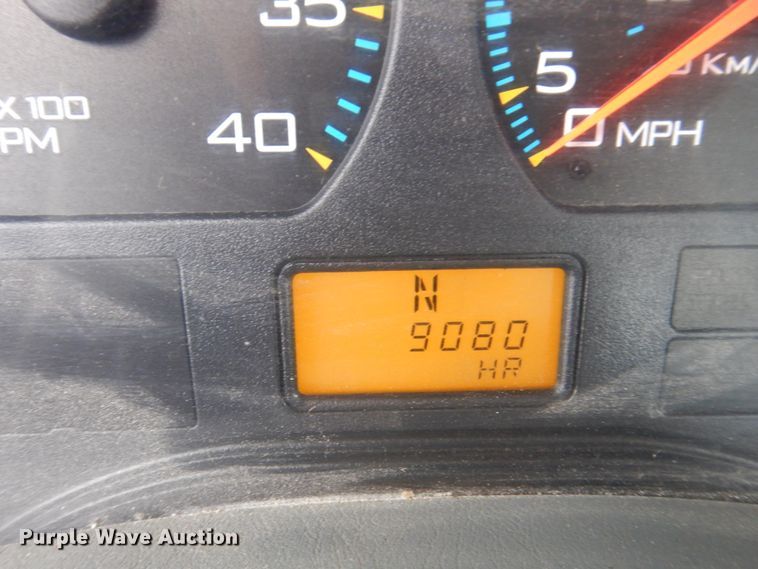 image for item IM9746 2007 International 7500  truck cab and chassis