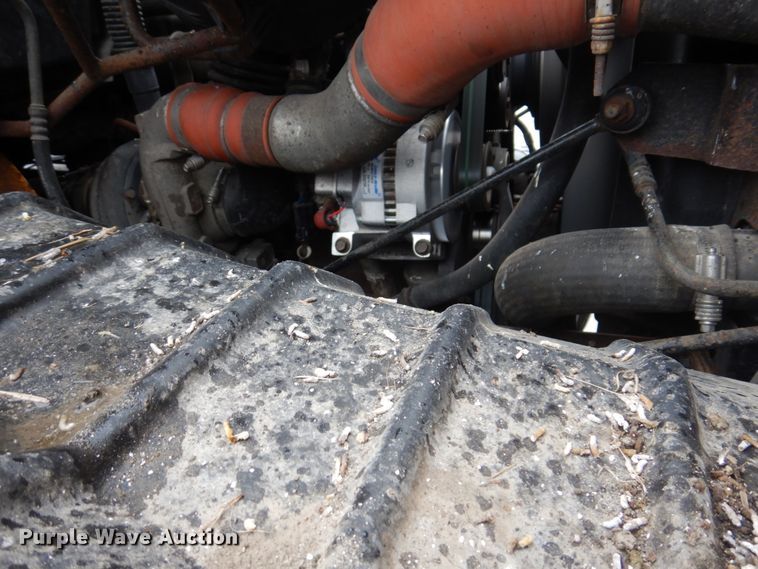 image for item IM9746 2007 International 7500  truck cab and chassis