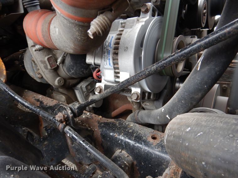 image for item IM9746 2007 International 7500  truck cab and chassis