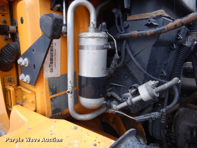 image for item IM9746 2007 International 7500  truck cab and chassis