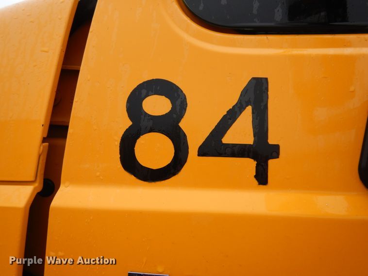 image for item IM9746 2007 International 7500  truck cab and chassis