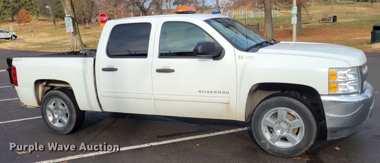 image for item IV9720 2012 Chevrolet Silverado 1500  Crew Cab pickup truck