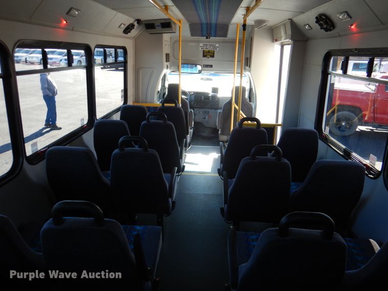 image for item JD9436 2013 Ford E450 Super Duty  shuttle bus