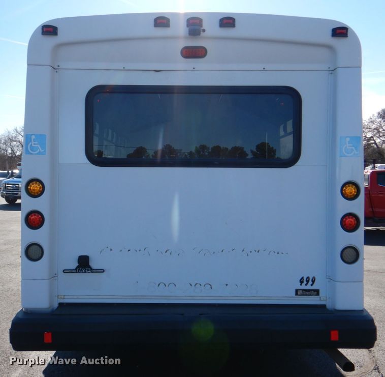 image for item JD9438 2014 Ford E450  shuttle bus