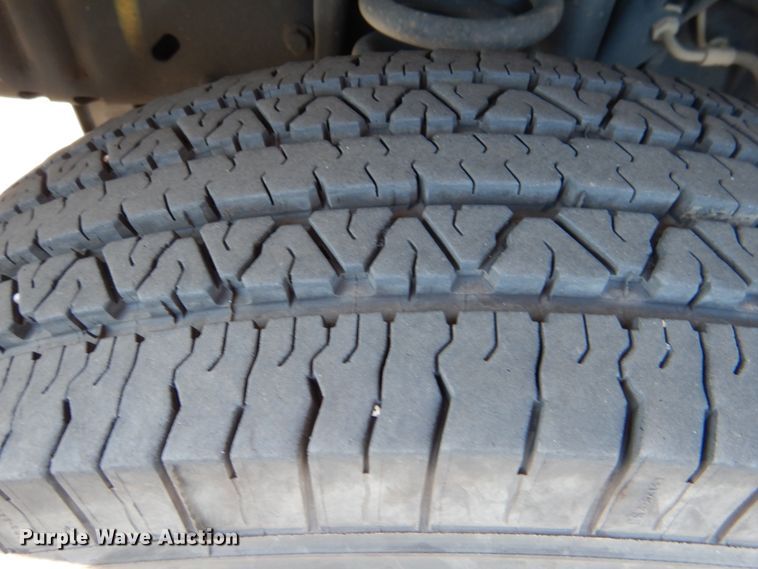 image for item JD9438 2014 Ford E450  shuttle bus