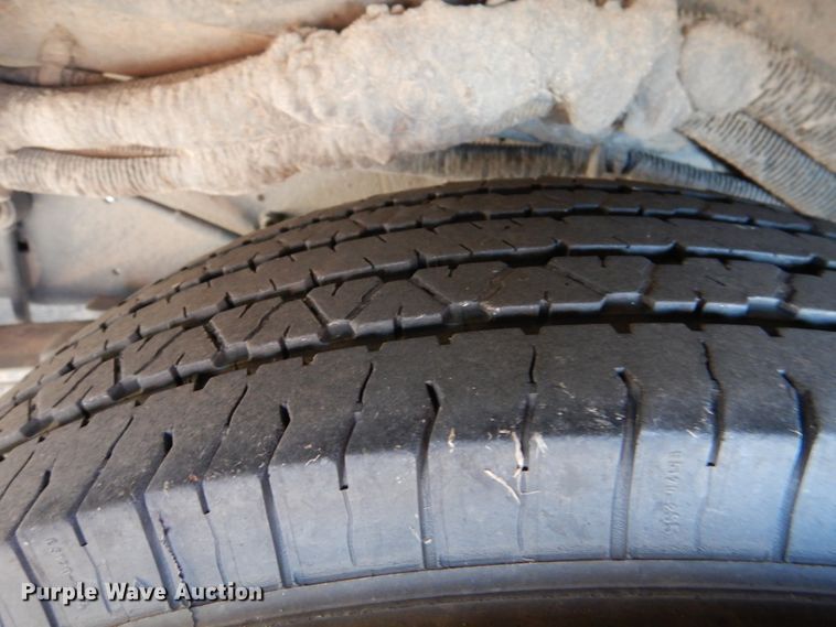 image for item JD9438 2014 Ford E450  shuttle bus