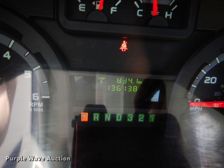 image for item JD9439 2014 Ford E450  shuttle bus