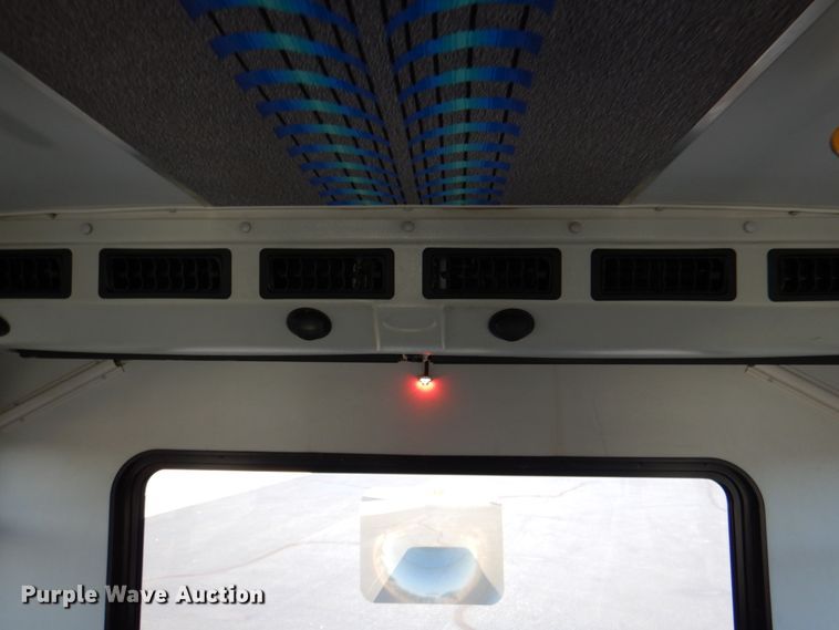 image for item JD9440 2011 Ford E450  shuttle bus