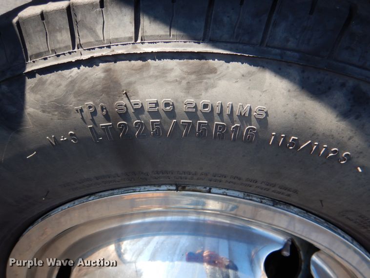 image for item JD9440 2011 Ford E450  shuttle bus