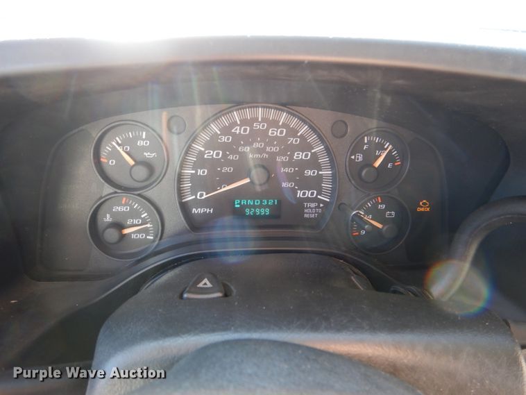 image for item JD9441 2006 Chevrolet Express G3500  shuttle bus