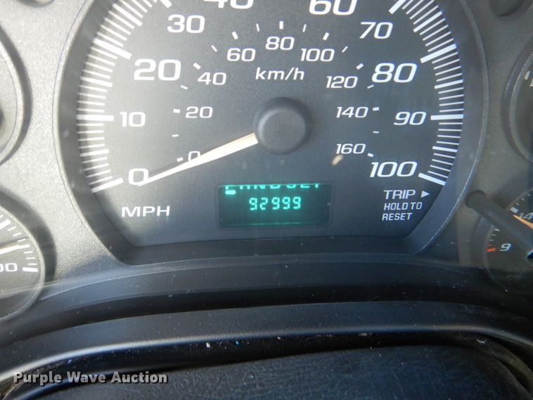 image for item JD9441 2006 Chevrolet Express G3500  shuttle bus