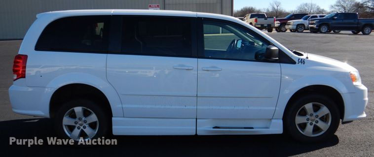 image for item JD9443 2016 Dodge Grand Caravan  handicap accessible van