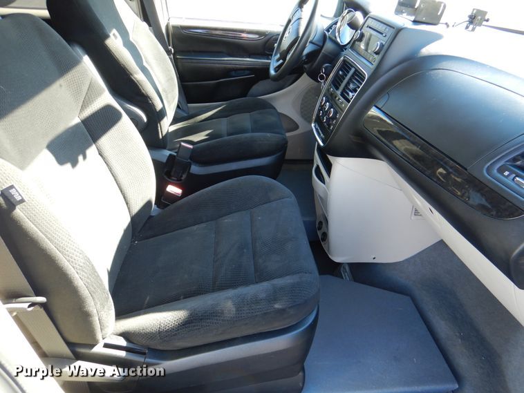 image for item JD9443 2016 Dodge Grand Caravan  handicap accessible van