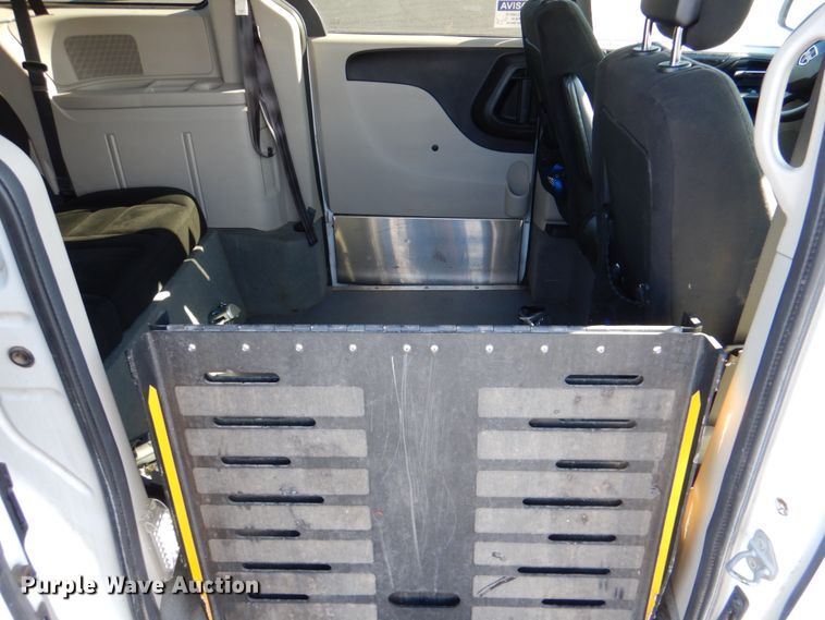 image for item JD9443 2016 Dodge Grand Caravan  handicap accessible van