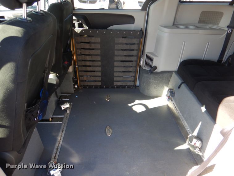 image for item JD9443 2016 Dodge Grand Caravan  handicap accessible van