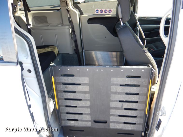 image for item JD9444 2017 Dodge Grand Caravan  handicap accessible van