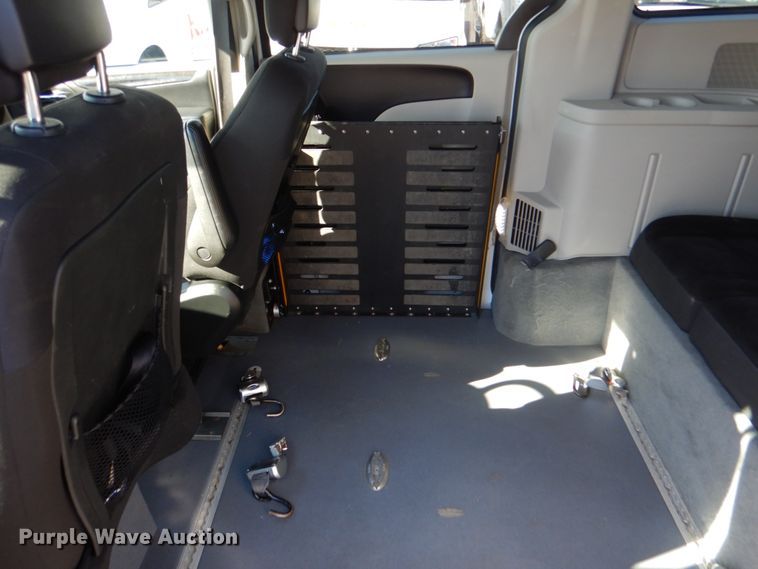 image for item JD9444 2017 Dodge Grand Caravan  handicap accessible van