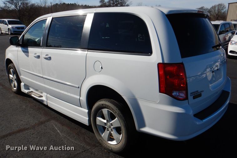 image for item JD9445 2016 Dodge Grand Caravan  handicap accessible van