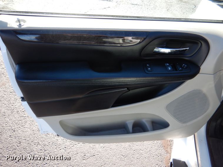 image for item JD9445 2016 Dodge Grand Caravan  handicap accessible van