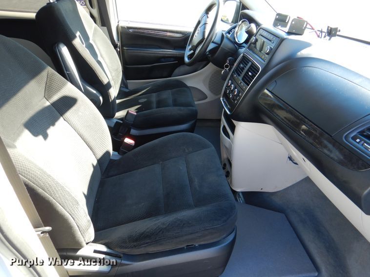 image for item JD9445 2016 Dodge Grand Caravan  handicap accessible van