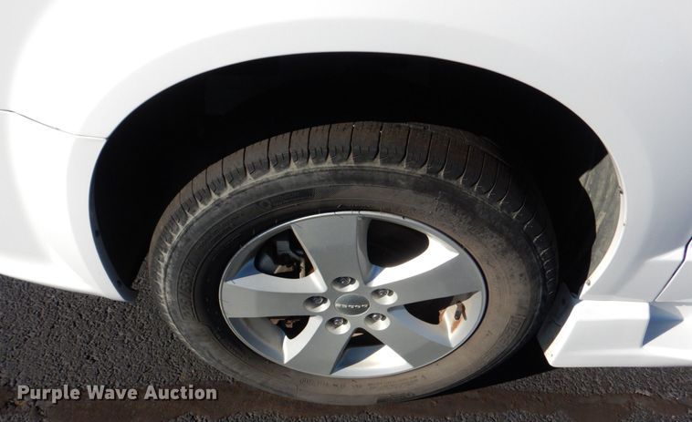 image for item JD9445 2016 Dodge Grand Caravan  handicap accessible van