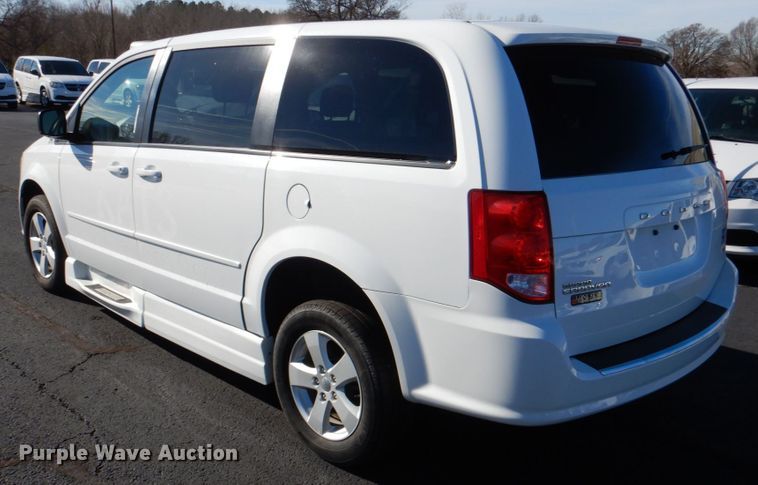 image for item JD9446 2016 Dodge Grand Caravan  handicap accessible van