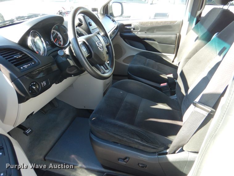 image for item JD9446 2016 Dodge Grand Caravan  handicap accessible van