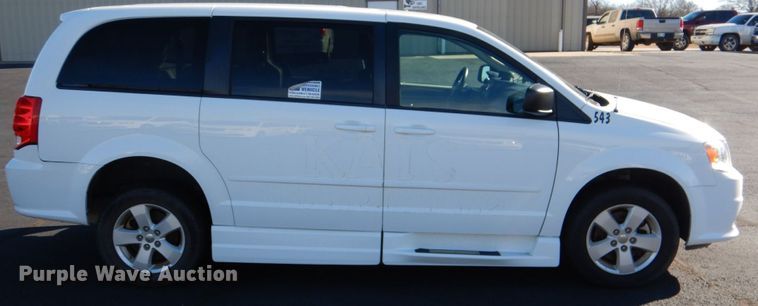 image for item JD9447 2016 Dodge Grand Caravan  handicap accessible van