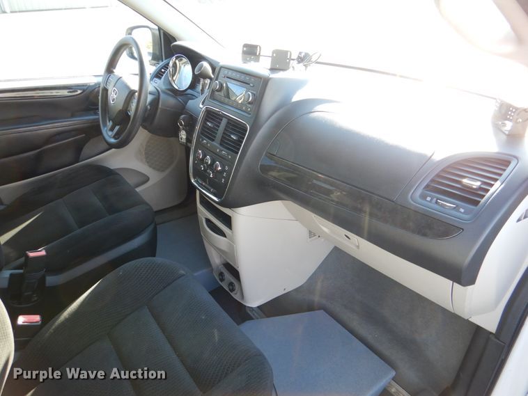 image for item JD9447 2016 Dodge Grand Caravan  handicap accessible van