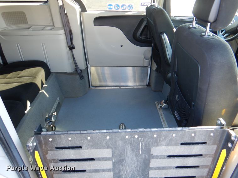 image for item JD9447 2016 Dodge Grand Caravan  handicap accessible van