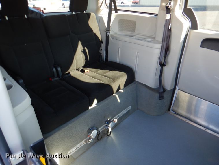 image for item JD9447 2016 Dodge Grand Caravan  handicap accessible van