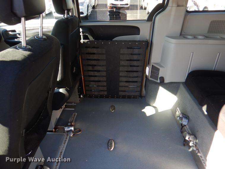 image for item JD9447 2016 Dodge Grand Caravan  handicap accessible van