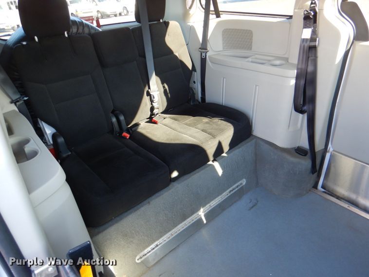 image for item JD9448 2016 Dodge Grand Caravan  handicap accessible van