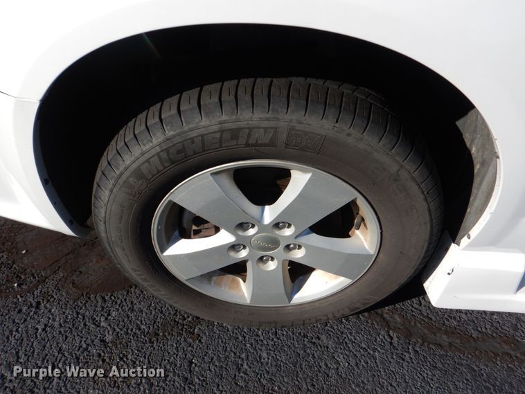 image for item JD9448 2016 Dodge Grand Caravan  handicap accessible van