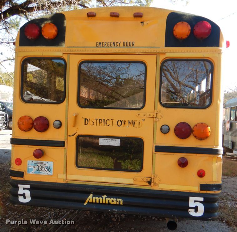 image for item JD9539 1999 International 3800  school bus