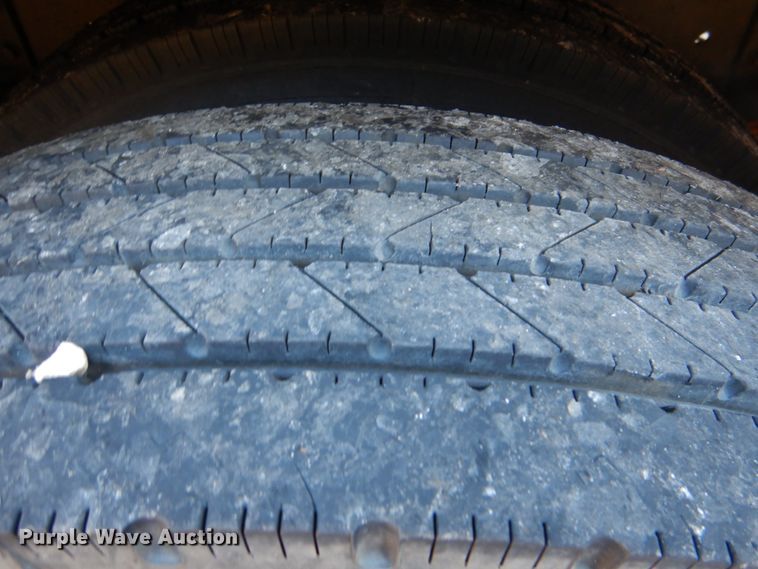 image for item JD9539 1999 International 3800  school bus