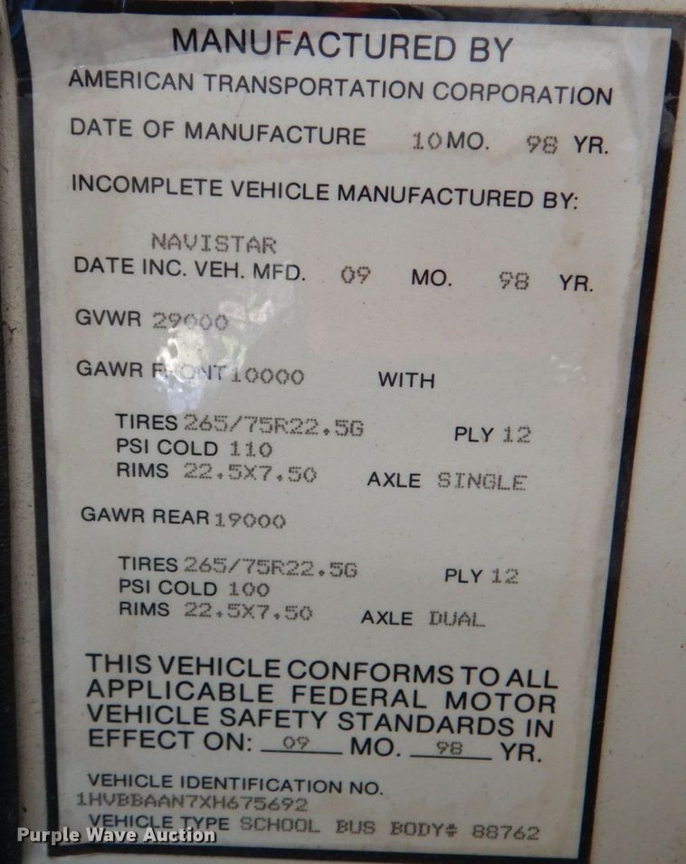 image for item JD9539 1999 International 3800  school bus