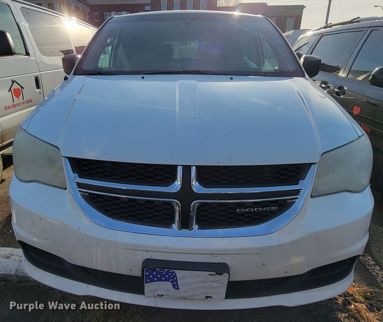 image for item JE9106 2011 Dodge Grand Caravan  handicap accessible van