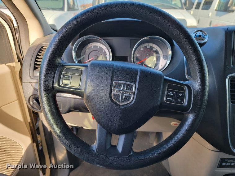 image for item JE9106 2011 Dodge Grand Caravan  handicap accessible van